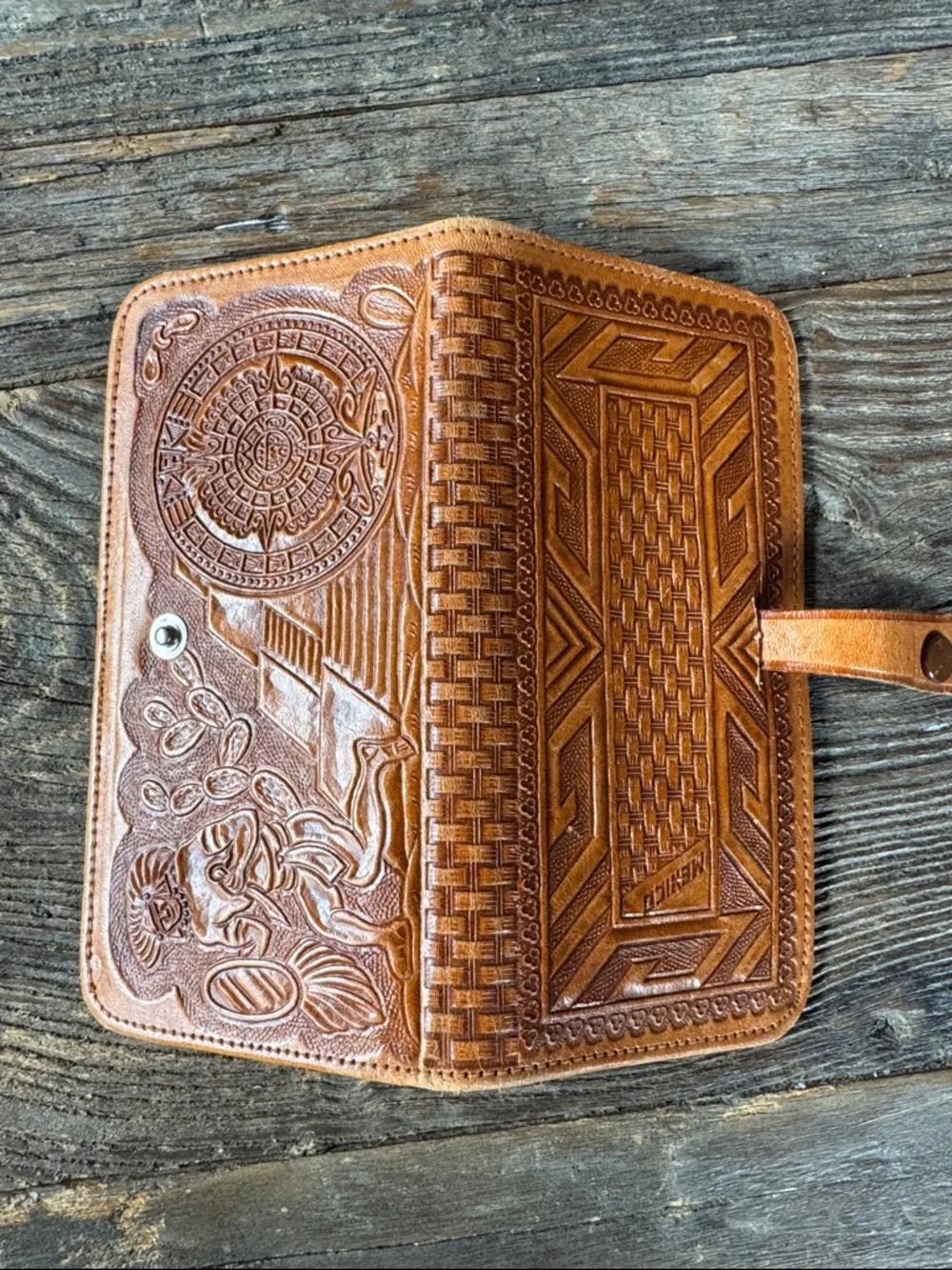 Leaders in leather vintage‎ artisan Paraguayan hand tool satchel with wallet